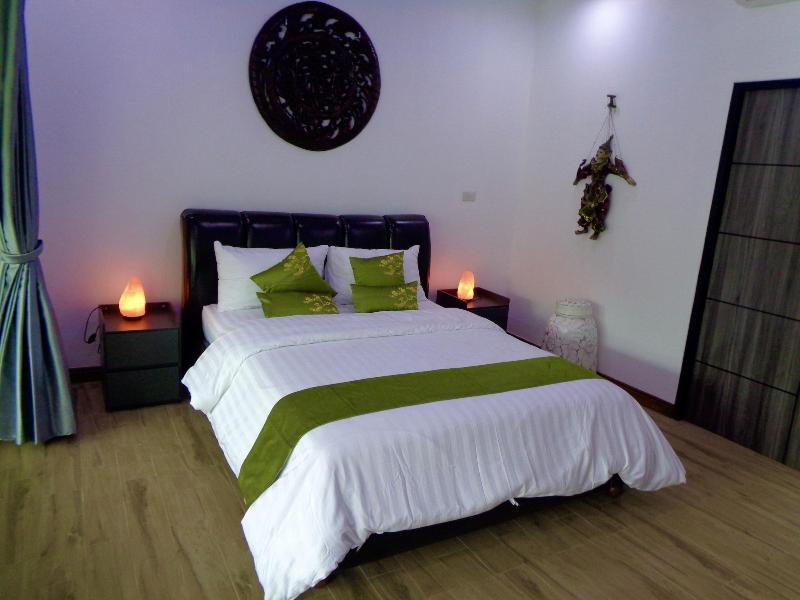 Jasmine Village image
