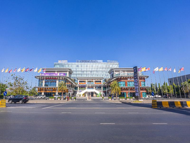 Crowne Plaza Phnom Penh by IHG image