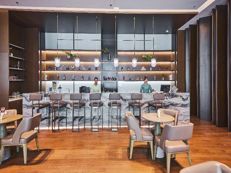 Crowne Plaza Phnom Penh by IHG image