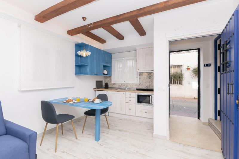Casa Azul Boutique Apartments By Casa Del Patio image