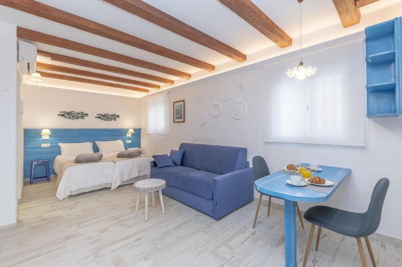 Casa Azul Boutique Apartments By Casa Del Patio image