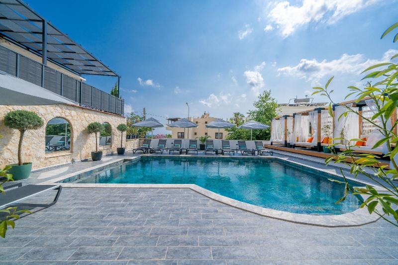Lupia Suites image
