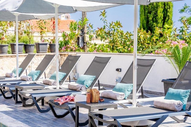 Lupia Suites image