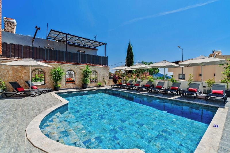 Lupia Suites image