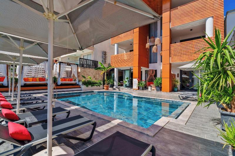 Lupia Suites image