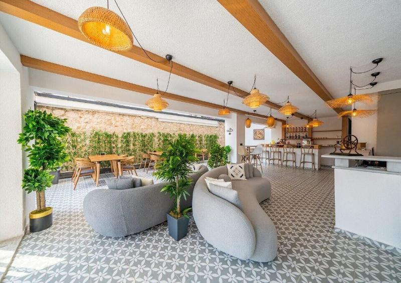 Lupia Suites image