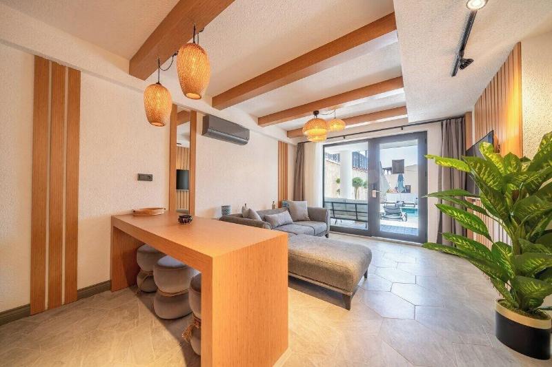 Lupia Suites image