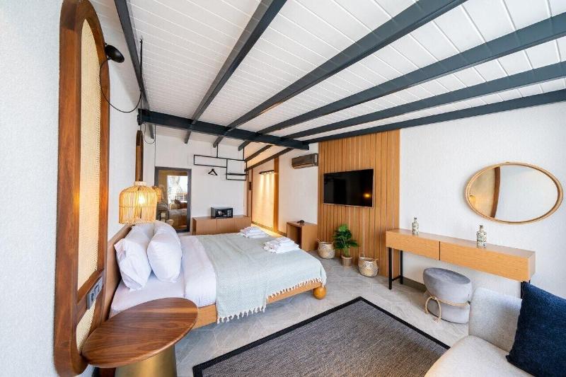 Lupia Suites image