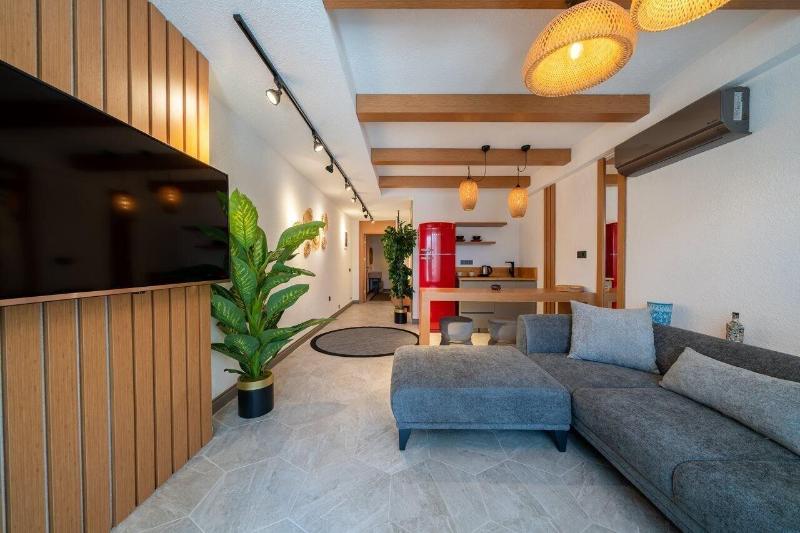 Lupia Suites image
