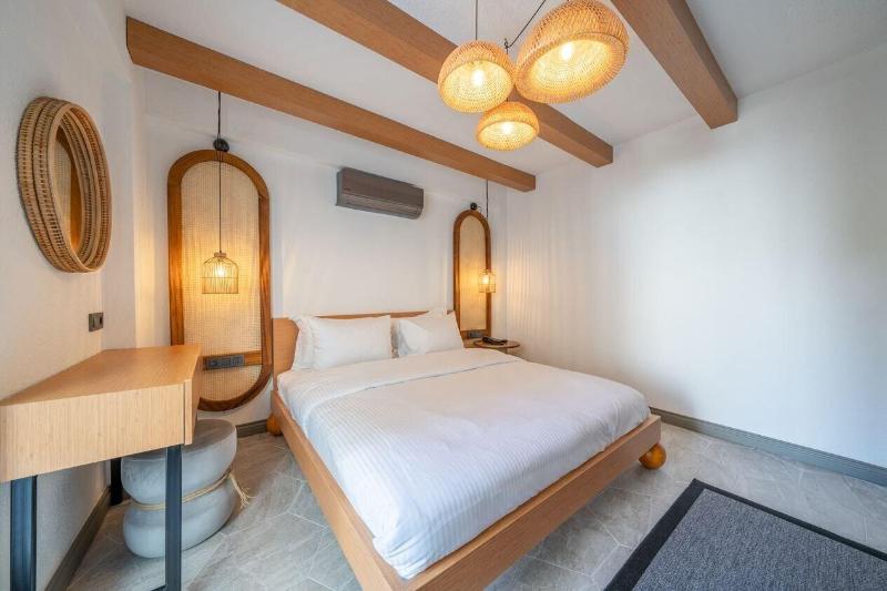 Lupia Suites image