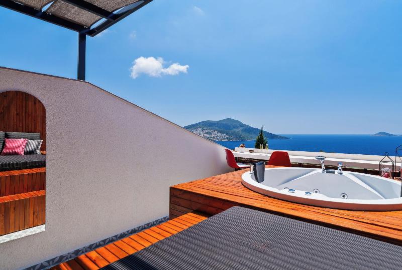 Lupia Suites image