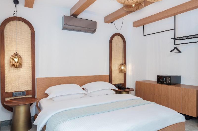 Lupia Suites image