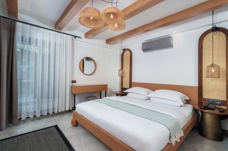 Lupia Suites image