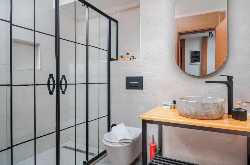 Lupia Suites image