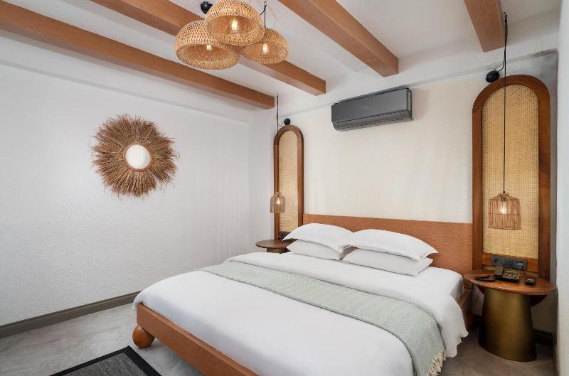 Lupia Suites image