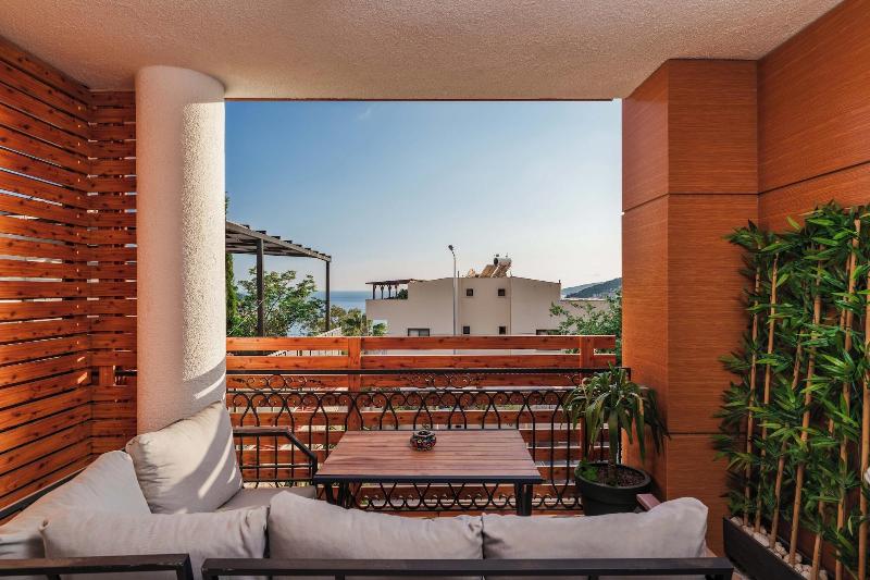 Lupia Suites image