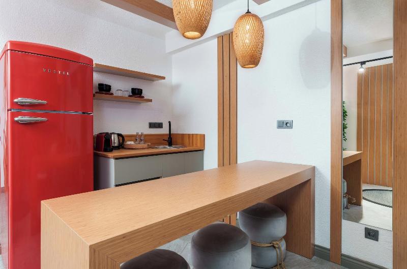 Lupia Suites image
