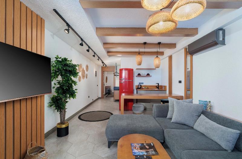 Lupia Suites image