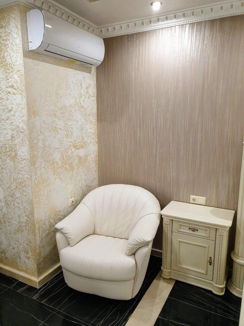 Hotel Central image