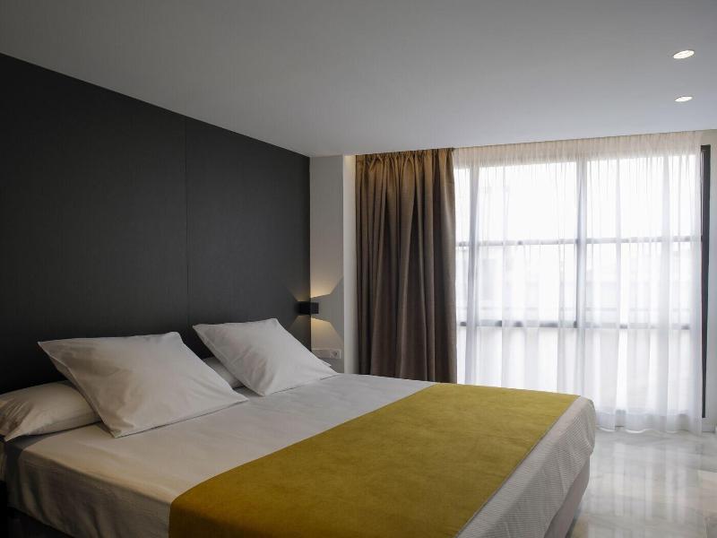 Apartamentos Feten image
