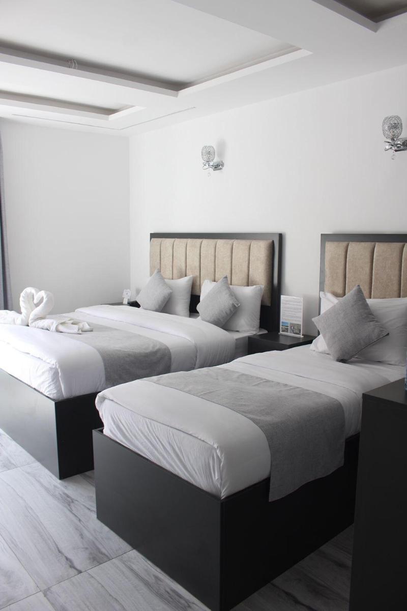 Holiday Season Hotel image