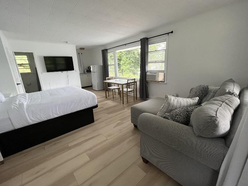 Motel Luzerne image