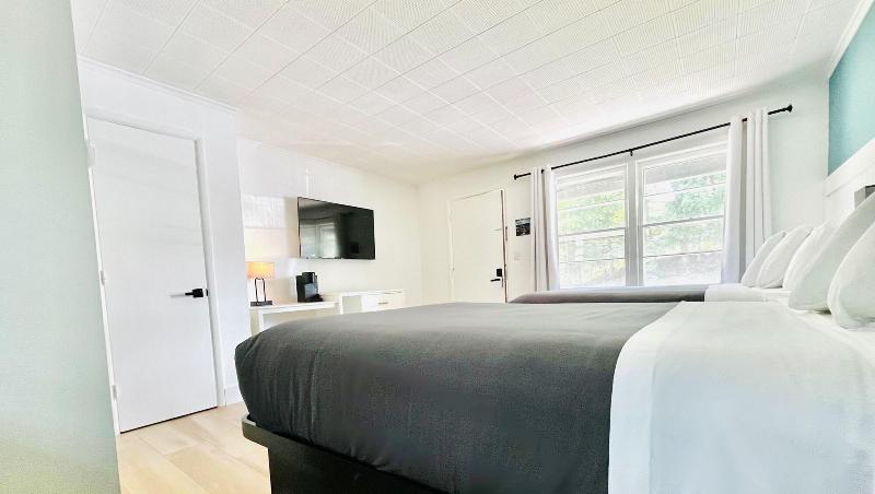 Motel Luzerne image