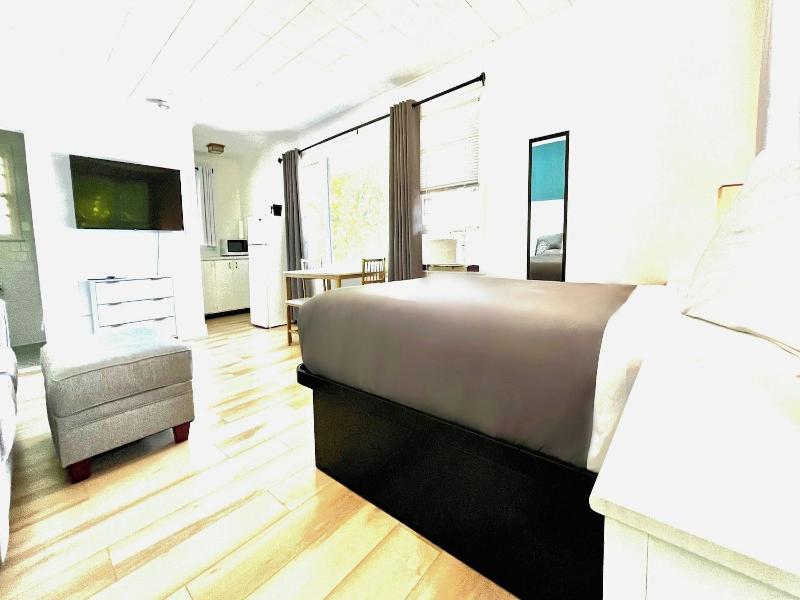Motel Luzerne image