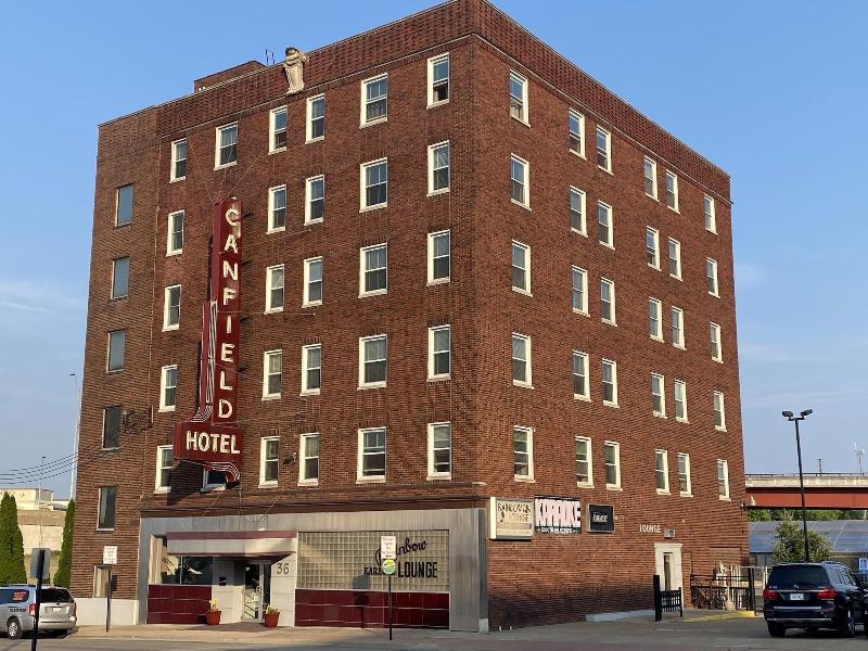 Canfield Hotel — general view