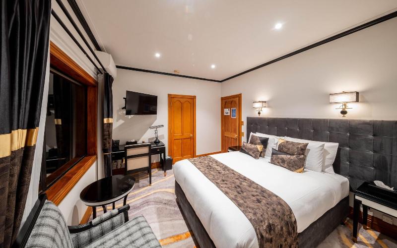 Hana Lodge image