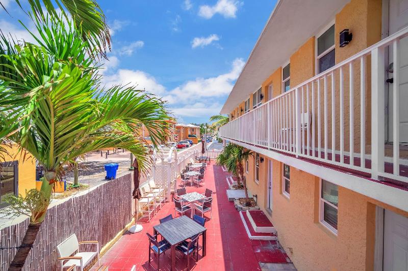 Laguna Blu Beach image