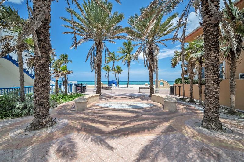 Laguna Blu Beach image