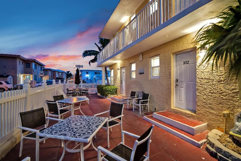 Laguna Blu Beach image