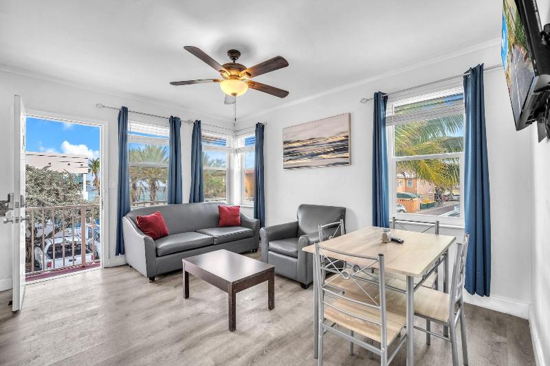 Laguna Blu Beach image