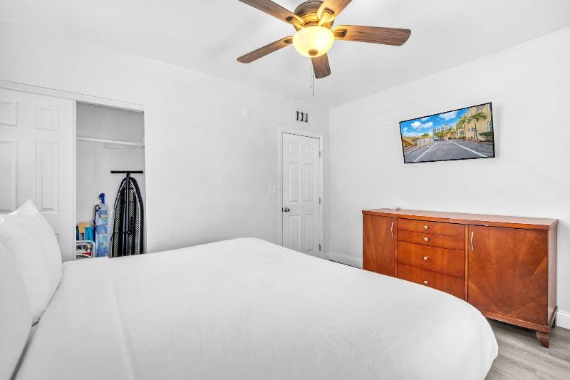 Laguna Blu Beach image