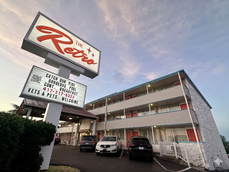 The Retro Hotel 2