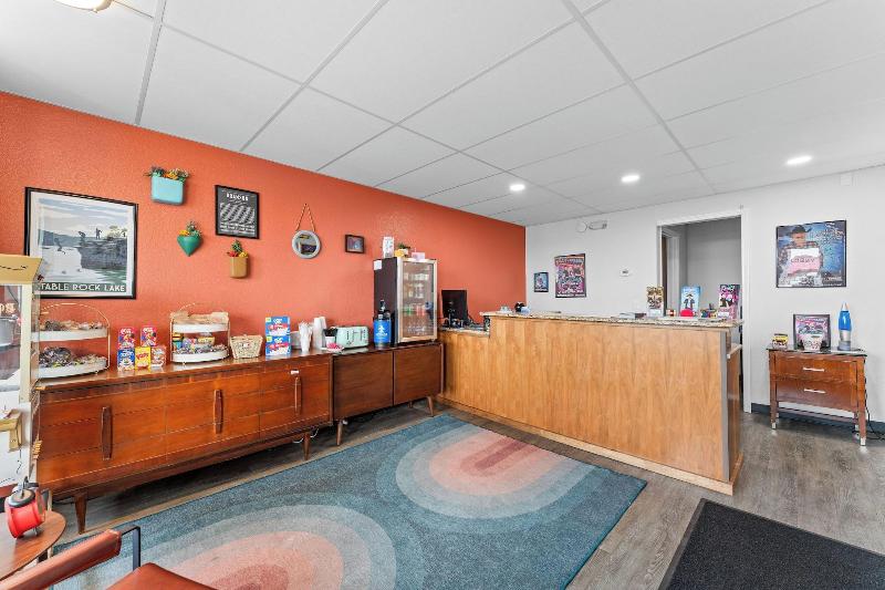 The Branson Welcome Inn Country Blvd image