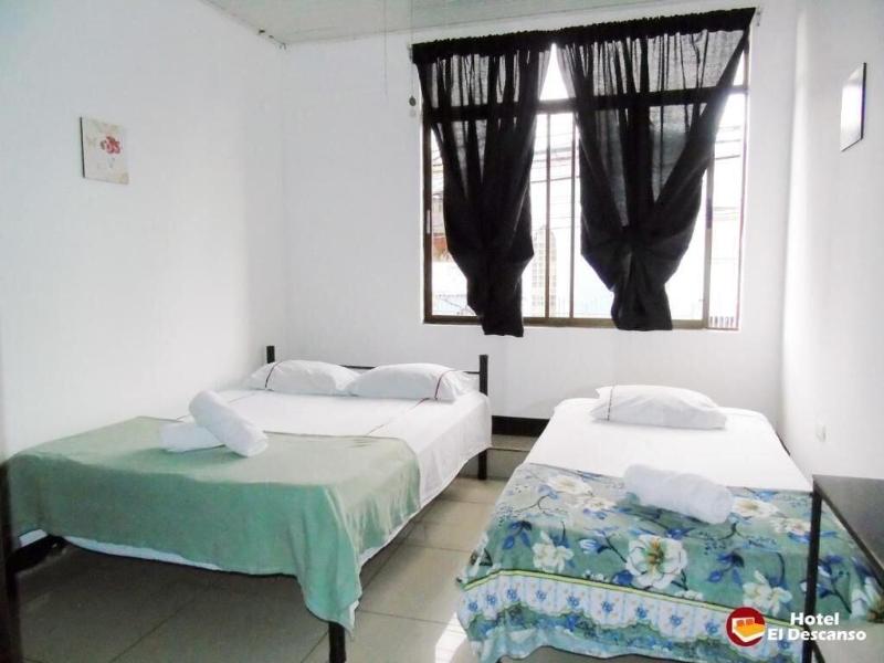 Hotel El Descanso image