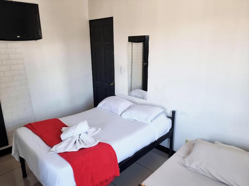 Hotel El Descanso image