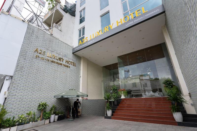 A25 Hotel 55 Cach Mang Thang 8 — general view