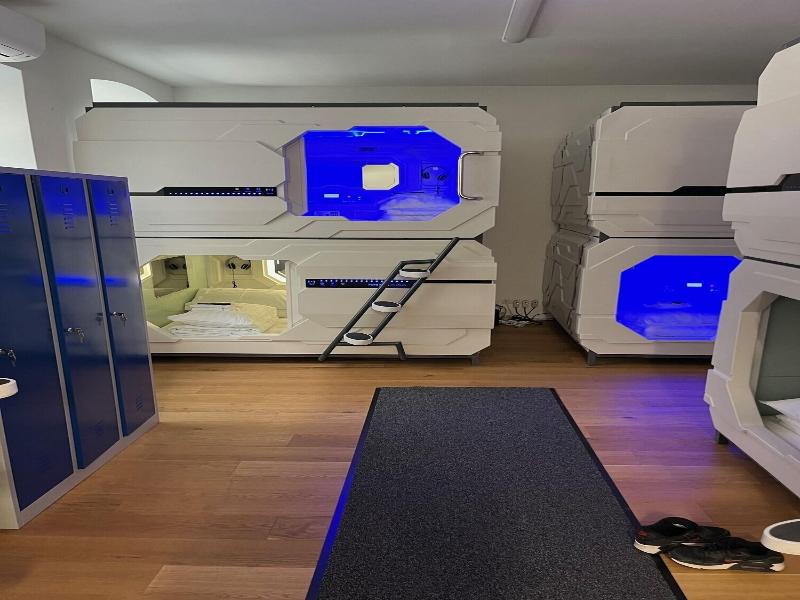 Space Home Apartment Prater image