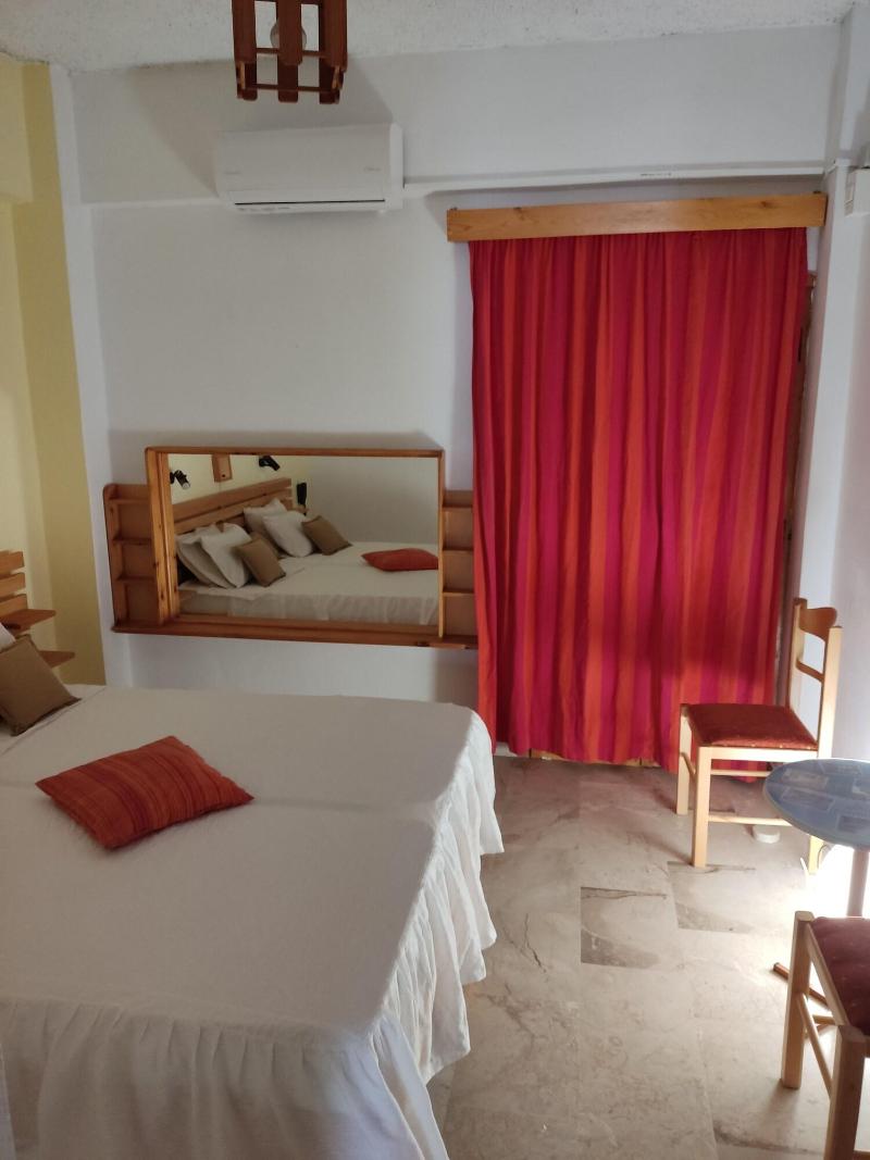 Hotel Kissandros image