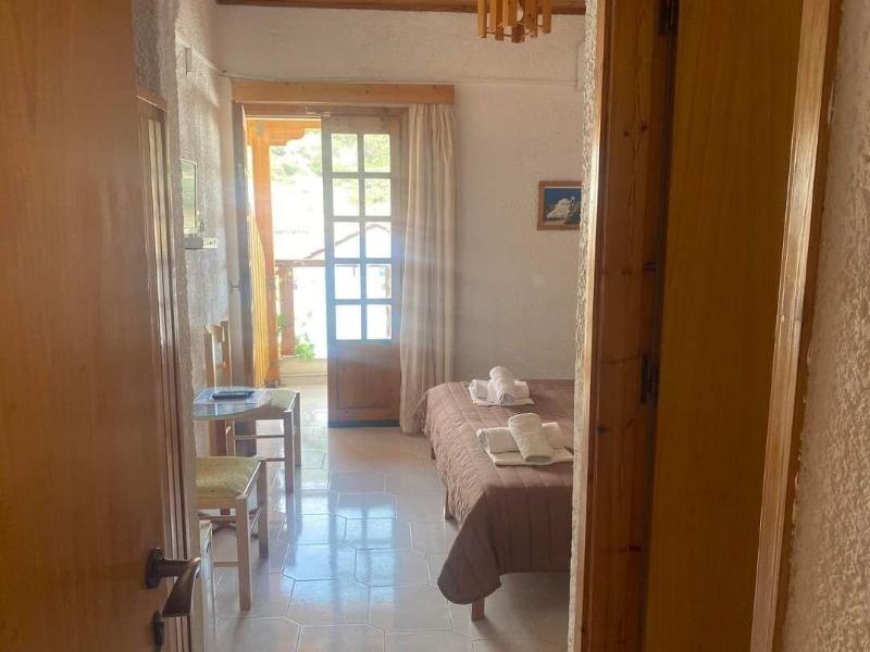 Hotel Kissandros image