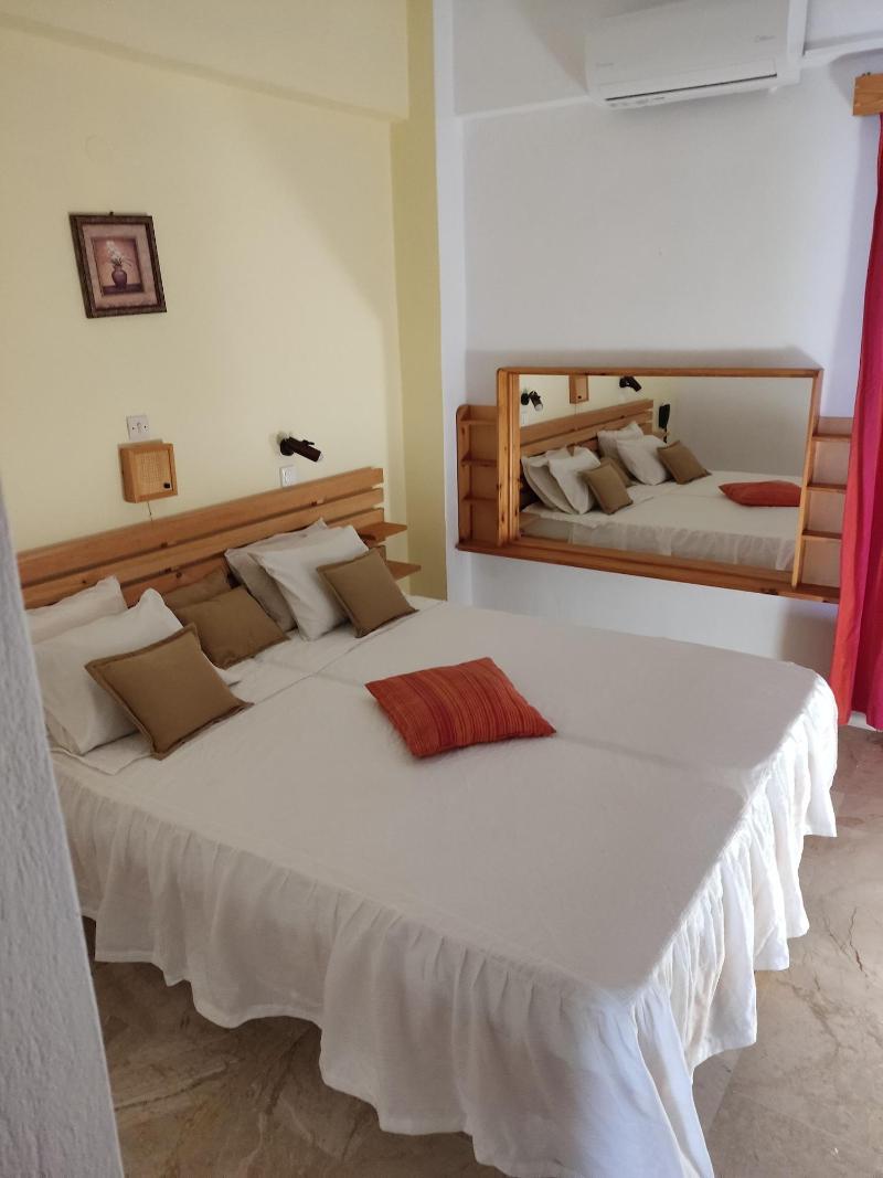 Hotel Kissandros image