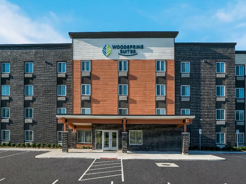 Woodspring Suites Detroit Sterling Heights image