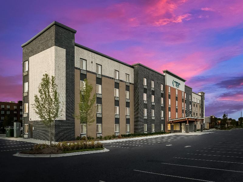 Woodspring Suites Detroit Sterling Heights image