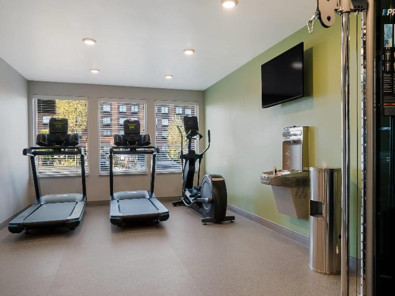 Woodspring Suites Detroit Sterling Heights image