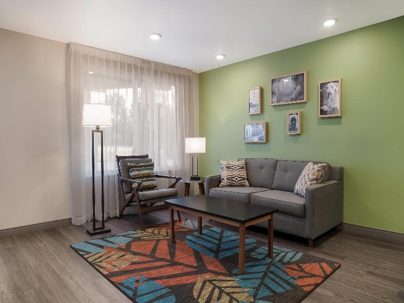 Woodspring Suites Detroit Sterling Heights image