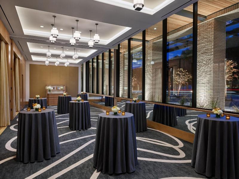 The Crescent Hotel Fort Worth image