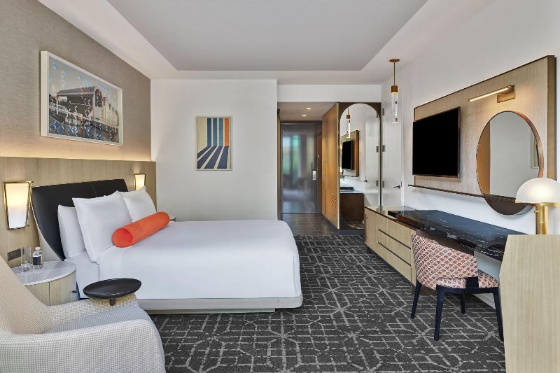 The Crescent Hotel Fort Worth image